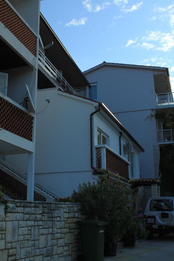 Apartments With A Parking Space Rabac, Labin - 7465 Exterior foto
